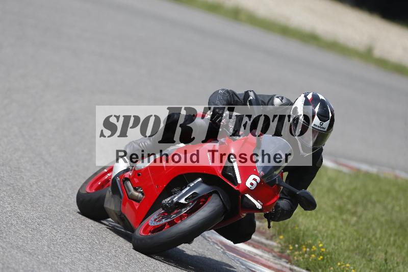 /27 12.06.2025 Ducati Schweiz Trackday Warmup  ADR/blau-bleu/6